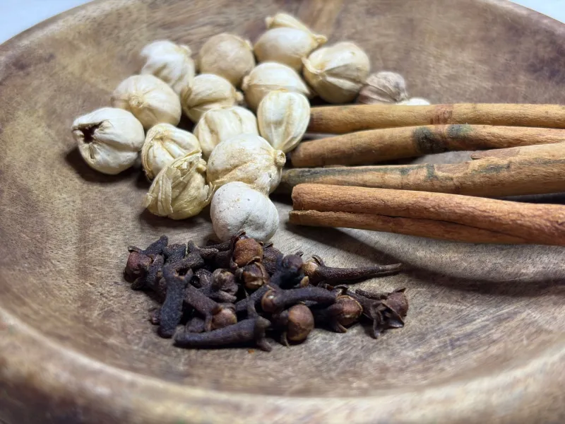 Spice Sequencing: The Professional Blender's Secret to Deeply Complex Chai